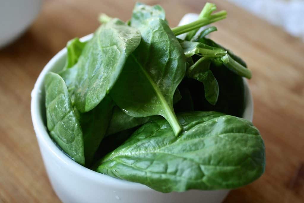 A bowl of salad Detox